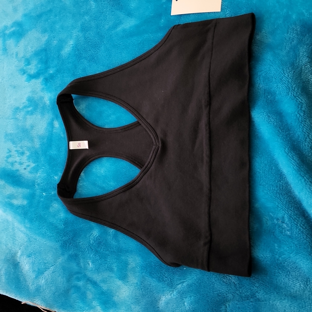 sports bra